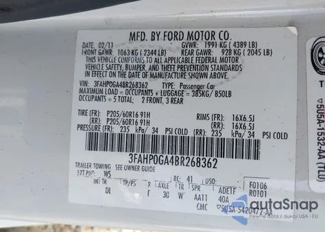 2011 Ford Fusion S z USA, uszkodzony, nr VIN 3FAHP0GA4BR268362